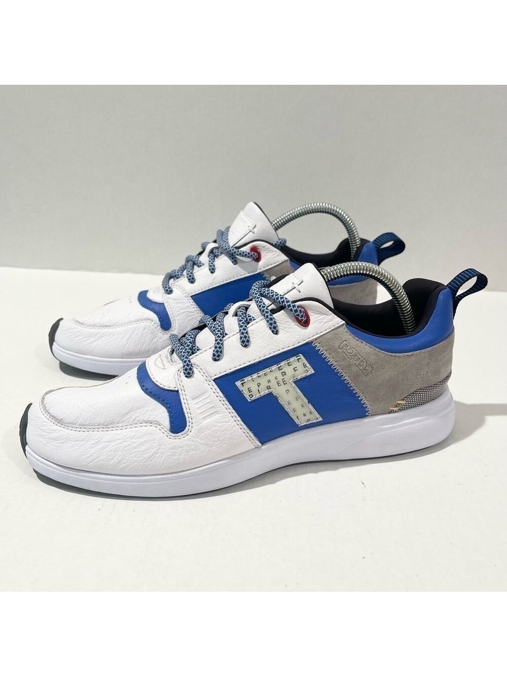 Men’s Toms White Lace Up Shoes x Star Wars Size 9 US! - Picture 2 of 8